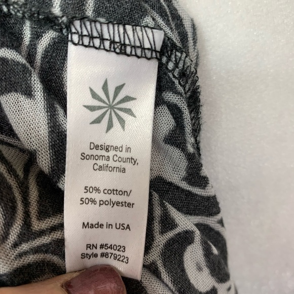 EUC Athleta Cowl Neck Paisley Print Top - Picture 6 of 6